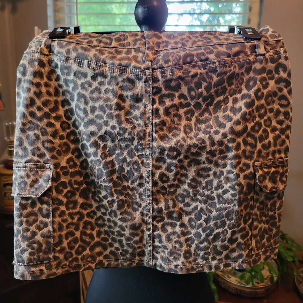 Ashley Mason Animal Print Cargo Skirt - Picture 2 of 3